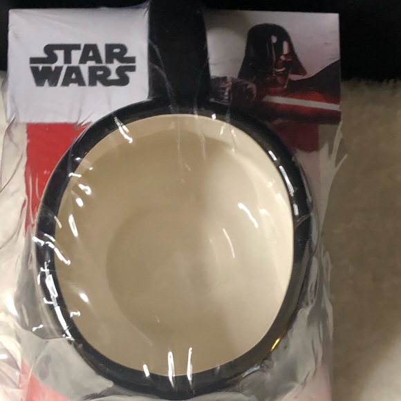 New Star Wars Darth Vader Red Eyes Collectors Mug W/Hot Chocolate By Galerie - Picture 5 of 6